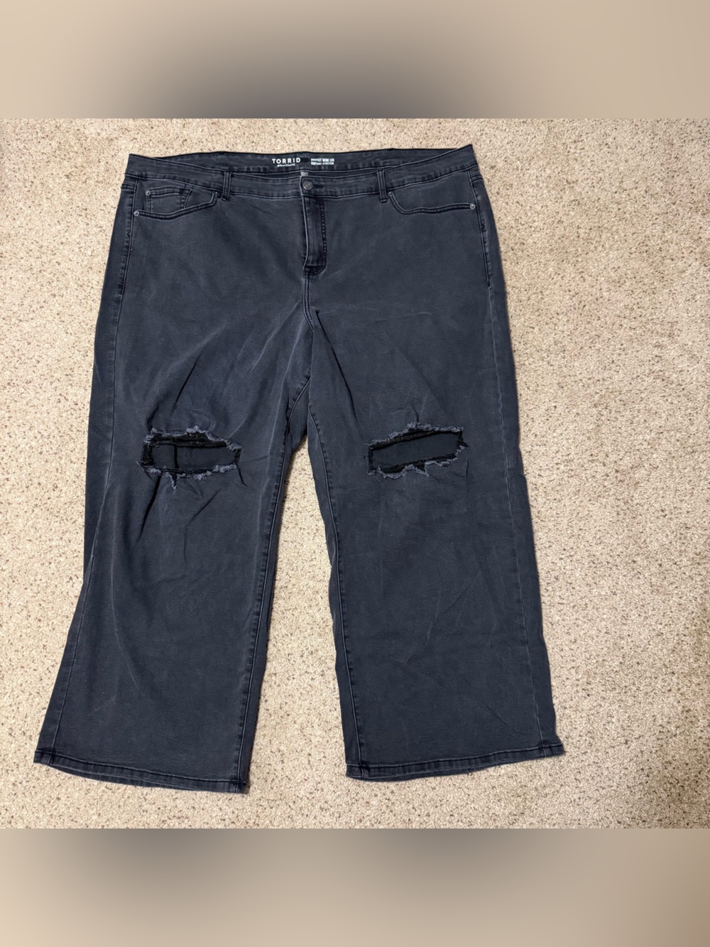 Torrid wide leg black jeans (size 26)